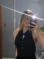 BODY CZARNE KOŁNIERZYK ZATRZASKI R.S