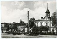 NOWY TARG - RYNEK Z POMNIKIEM WŁADYSŁAWA ORKANA