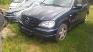 Blotnik lewy Mercedes ML W163 zdrowy kolr 189