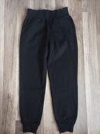 Spodnie dresowe czarne 146