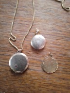 Stary sekretnik, Zawieszka pozłacany