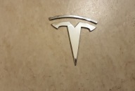 TESLA MODEL Y EMBLEMAT LOGO PRZÓD 1494949-00-A