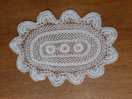 Koronkowa serweta owalna biała