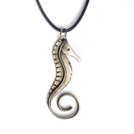 Konik morski - wisiorek z alpaki. Ręczna robota.