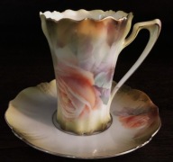 Zachwycająca filiżanka kremowe róże RS PRUSSIA 1890-1910 r UNIKAT