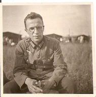 WEHRMACHT -TRZECIA RZESZA -ŻOŁNIERZ-PORTRET -zdjęcie -mały format -1939 rok