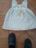 sukieneczka na szydelku dla dziecka