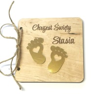 KARTKA PAMIĄTKA DREWNIANA GRAWEROWANA CHRZTU ŚWIĘTEGO ZŁOTE STOPKI