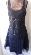 Sukienka czarna, bez rękawów, ozdobiona cekinami - M
