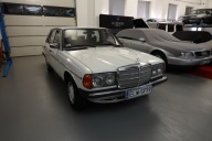 Mercedes Benz W123 300D (1977) elegancja, niezawodność i gotowość do drogi