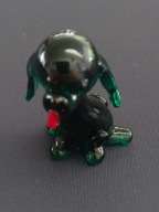 Piękny szklany piesek, ręczna robota, 4,2cm (A47)