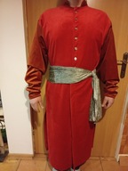 Zupan czerwony sukno. Pas gratis !!!