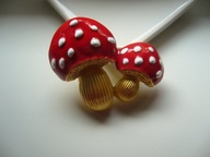 BROSZKA ZAWIESZKA GRZYBY MUCHOMORKI