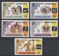 DOMINIKA - SILVER JUBILEE - ELŻBIETA II - 1977 - CZYSTE **