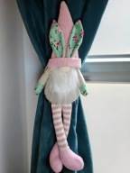 Krasnal Wielkanocny z Uszami Królika – Urocza Dekoracja