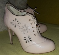 Piękne ażurowe botki Baldowski pudrowy róż 37