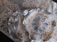 BIEŻNIK - SERWETA 115 / 47 cm.+ 3 SERWETKI ŚR. 26 cm.