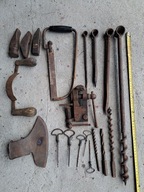 Stare narzędzia ciesielskie stolarskie. Wiertła Piła Do Drewna.