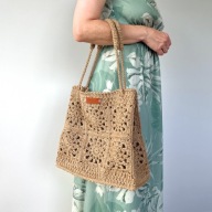 Vintage Bloom Jute Tote - torebka z juty, ręcznie szydełkowana, boho.