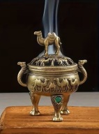 Egzotyczna Kadzielnica "KARAWANA" – Orientalny Trójnóg z Wielbłądem