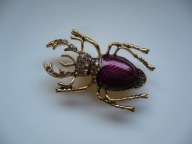 EMALIOWANA BROSZKA ŻUK CHRABĄSZCZ KRYSZTAŁKI