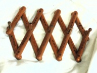 wieszak drewniany, rozkladany, 5 uchwytów