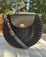 Torebka oreo ręcznie wykonana na szydełku.