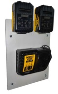 Uchwyt wieszak na baterię akumulator DeWalt XR ładowarkę DCB115