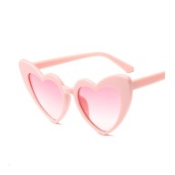 Modne okulary przeciwsłoneczne HEART PINK – styl i ochrona UV400