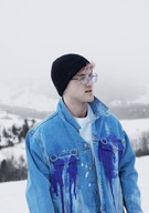 Hostel Utopia x Scrolly Buddy customowa kurtka jeansowa