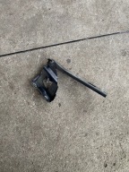 AUDI A4 B8 ZAWIAS MASKI PRAWY PRZÓD 8K0823302D