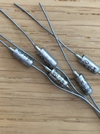 Kondensator tantalowy 3,3 uF, 16 V, hermetyczny