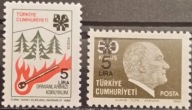 Turcja 1983 Znaczki 2643-4 ** obiegowe lasy drzewa prezydent Ataturk ogień