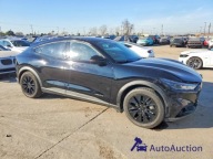 Ford Mustang Mach-E 2025 FORD MUSTANG MACH-E SELECT Elektryczny 264KM