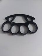 Narzędzia do treningu fizycznego - bezpieczeństwo dla kobiet kastet