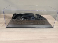 1:18 Mercedes AMG ONE z gablotką