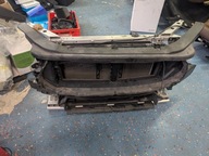 PAS PRZEDNI CHŁODNIC VOLVO XC60 II 2.0T T5 T6 717