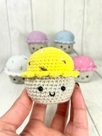 Babeczka Kawaii z buzią szydełkowe jedzenie amigurumi