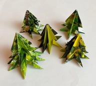 Zestaw choinek z papieru