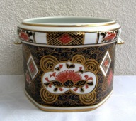 Sześciokątna porcelanowa osłonka, doniczka * Imari Shimabara Japonia