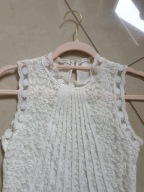 BLUZECZKA Z KORONECZKI JAK NOWA S/M