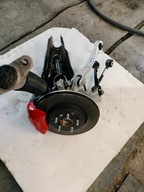 TESLA MODEL Y zwrotnica prawa tyła