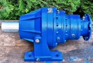 Reduktor planetarny Bonfiglioli Trasmital 306 L 4