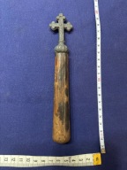antyczny krzyż ręczny do błogosławieństw, przełom XIX i XX w. cyna i drewno