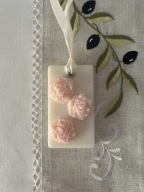 Zawieszka z wosku sojowego - piwonia