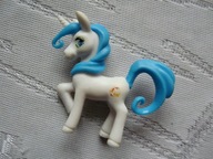 FIGURKA BIAŁY JEDNOROŻEC