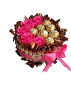 KOSZ SŁODYCZY PREZENT KONAFETTO FERRERO DZIEŃ BABCI DZIEŃ DZIADKA RÓŻOWY