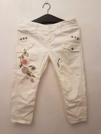 GUESS JEANS SPODENKI 3\4 SPODNIE DAMSKIE S/M HAFT