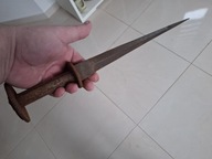 sredniowieczny sztylet rzadki