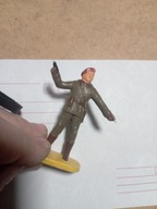 Stara Zabawka Żołnierzyk PRL Czerwony Beret z pistoletem